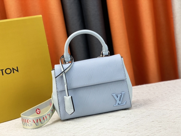 ルイヴィトンバッグ正面デザイン